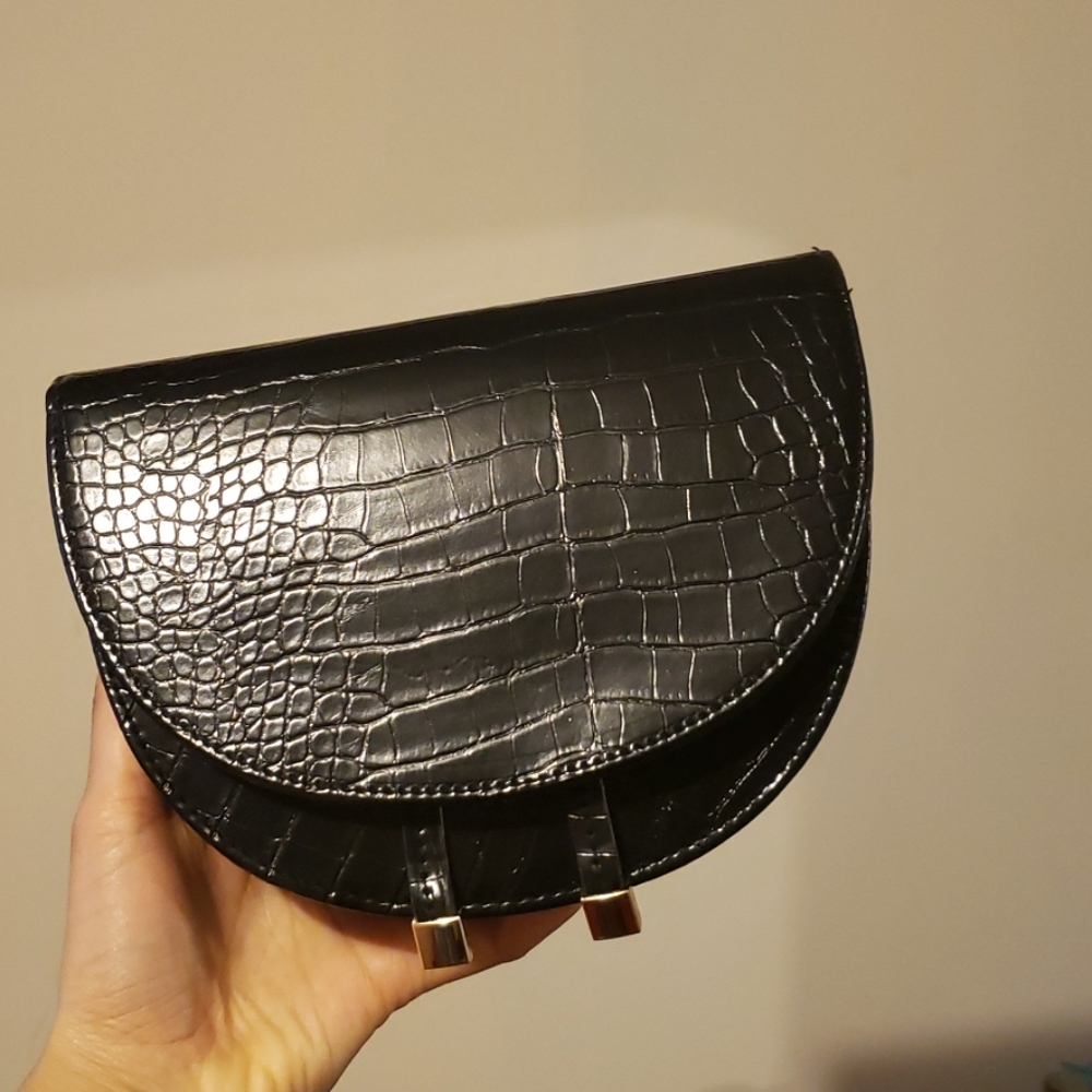 Bag - Picture 2 of 6